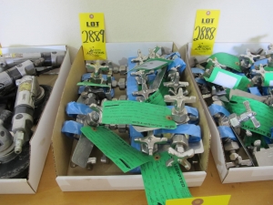 LOT (9) VALVES, MANIFOLD TYPE, 3/8" SIZE, 2485 LB/700 DEGREE F RATING, 316 SS MATERIAL, COMPRESSION CONNECTIONS, A182 SPECIFICATION, 4-WAY STYLE, HANDWHEEL OPERATOR. MARK 856. PART # 30023000 (W-51) LOADING & HANDLING FEE $5-